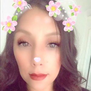 Meet your Posher, Ana